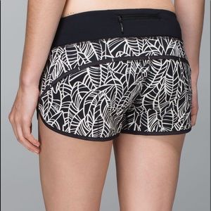Lululemon Run: Speed Short *2-way Stretch